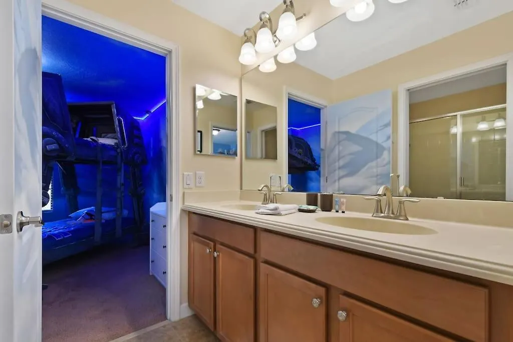 Holiday home The Magic Mansion 6Br Resort Pool Home Near Disney Davenport United States